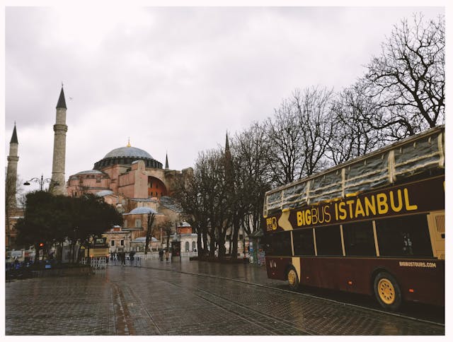 תכנון טיול השתלת שיער לטורקיה: יסודות עיקריים